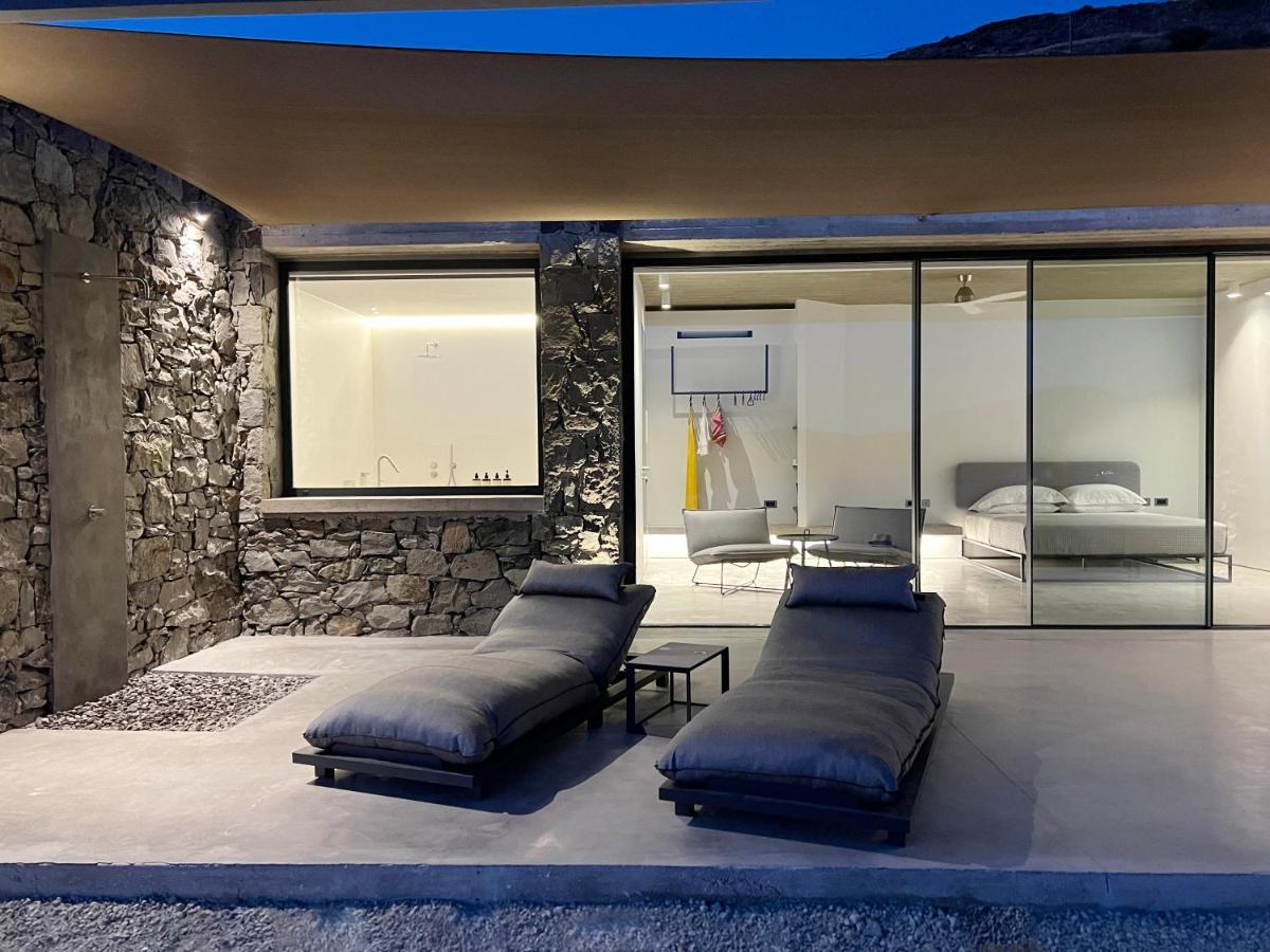 Echoes Milos Plaka  Exterior photo