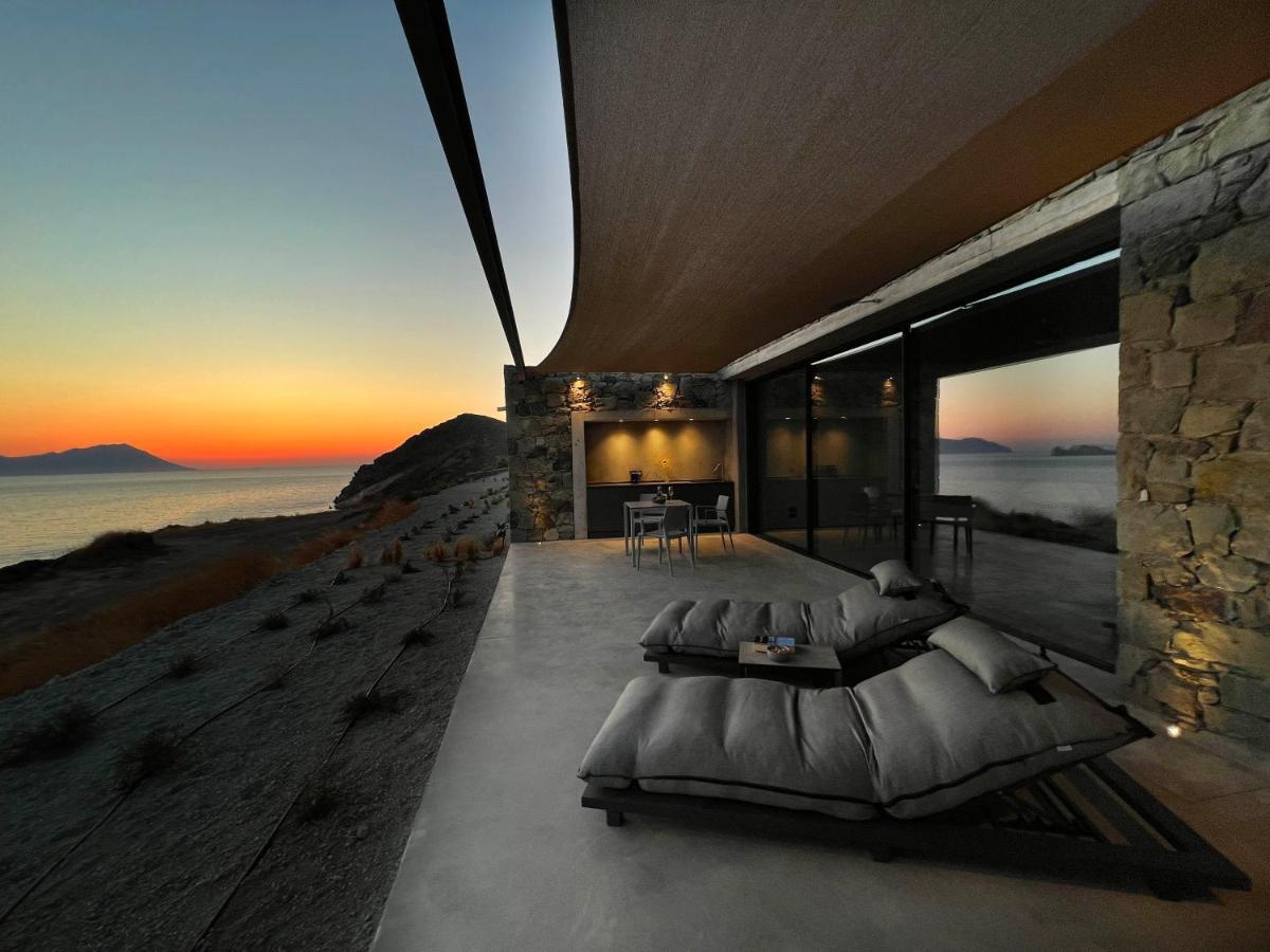 Echoes Milos Plaka  Exterior photo